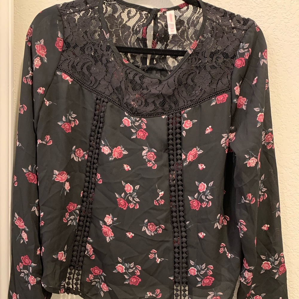 Long Sleeve Floral Blouse